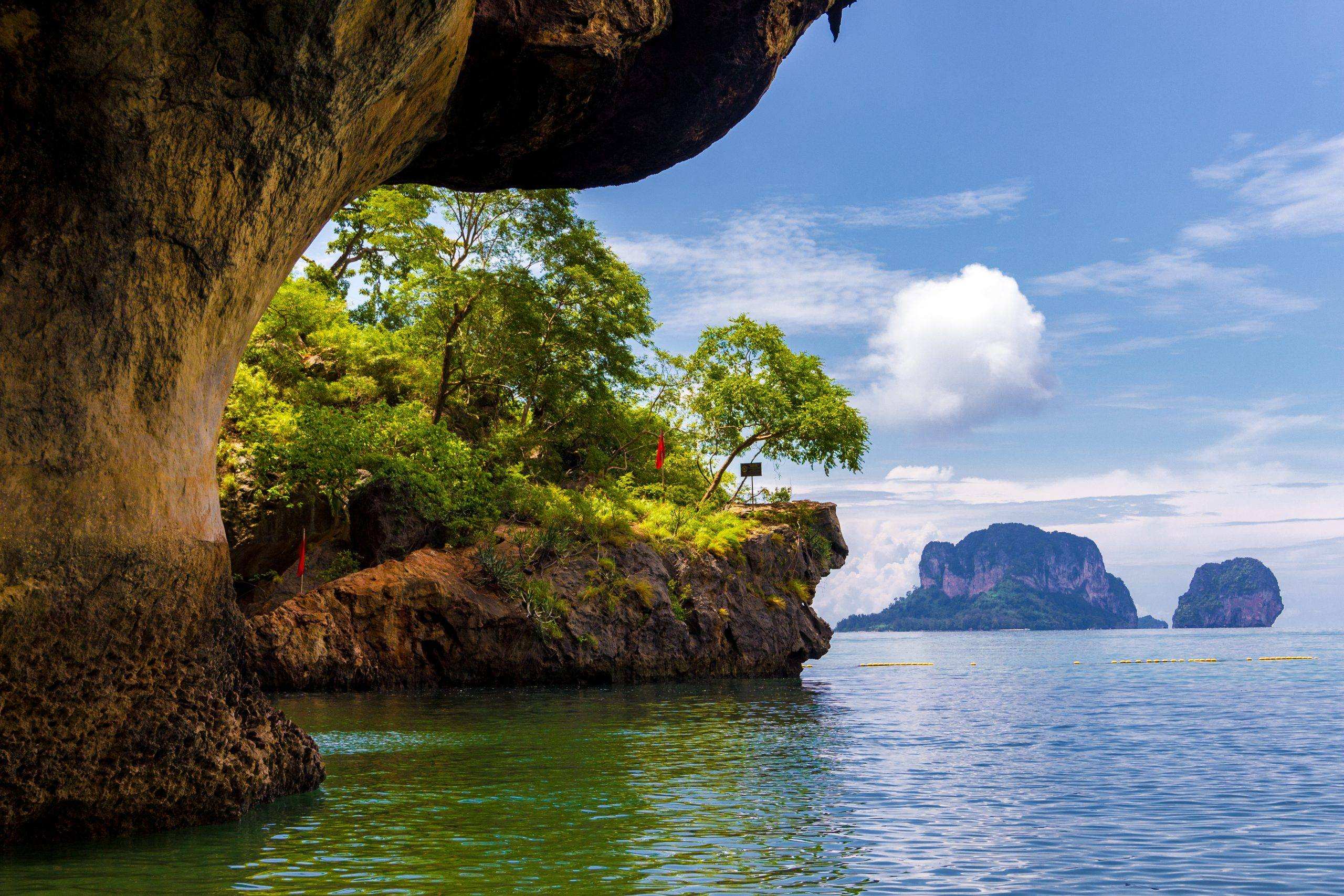 Phra Nang Beach, one of the best beaches in Krabi, with limestone cliffs and turquoise water