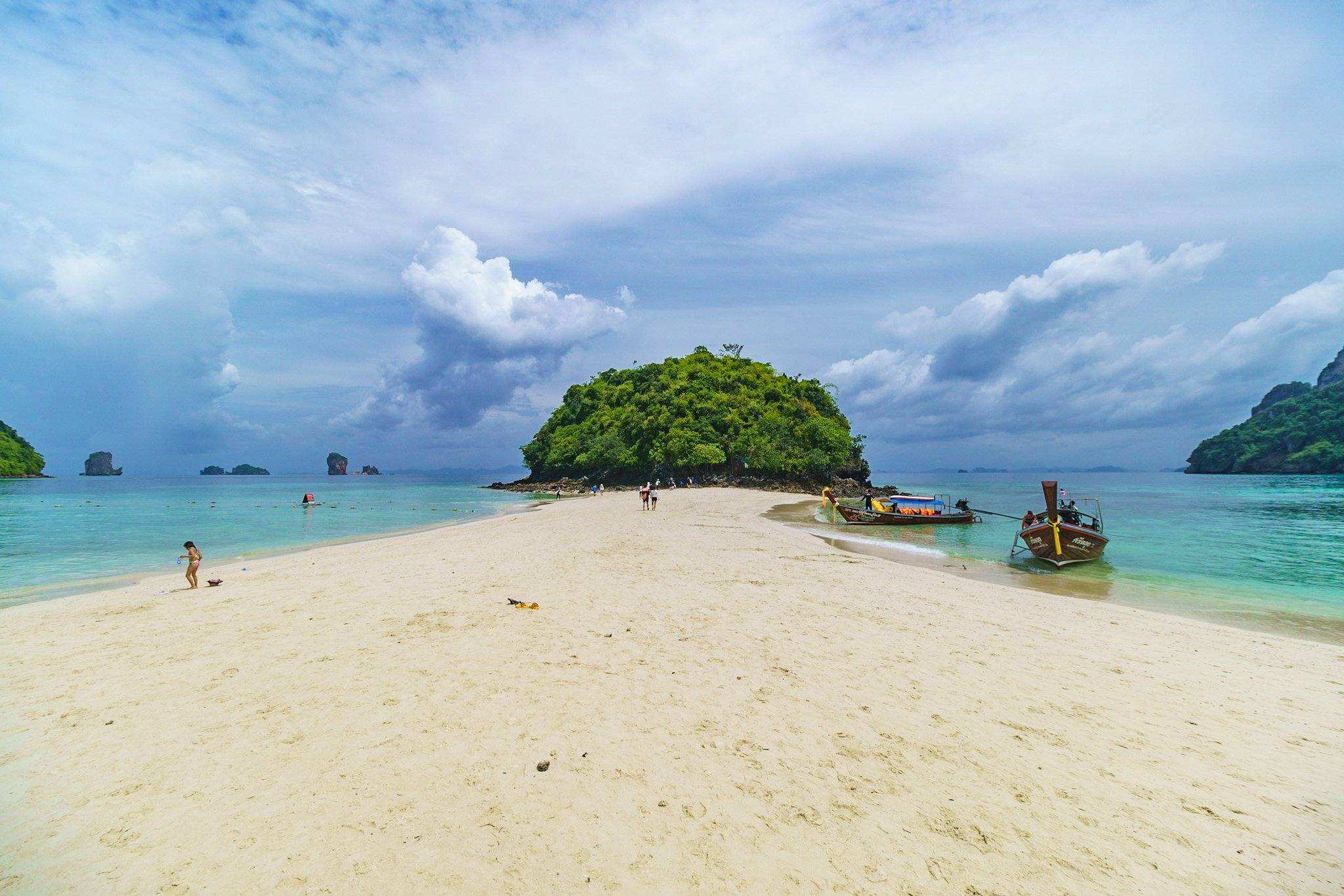 Tup Island sandbar near Krabi, a highlight of the best time to visit Krabi