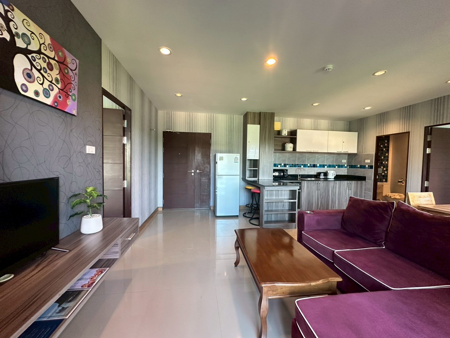 LINE_ALBUM_Sea condo14_260716_12