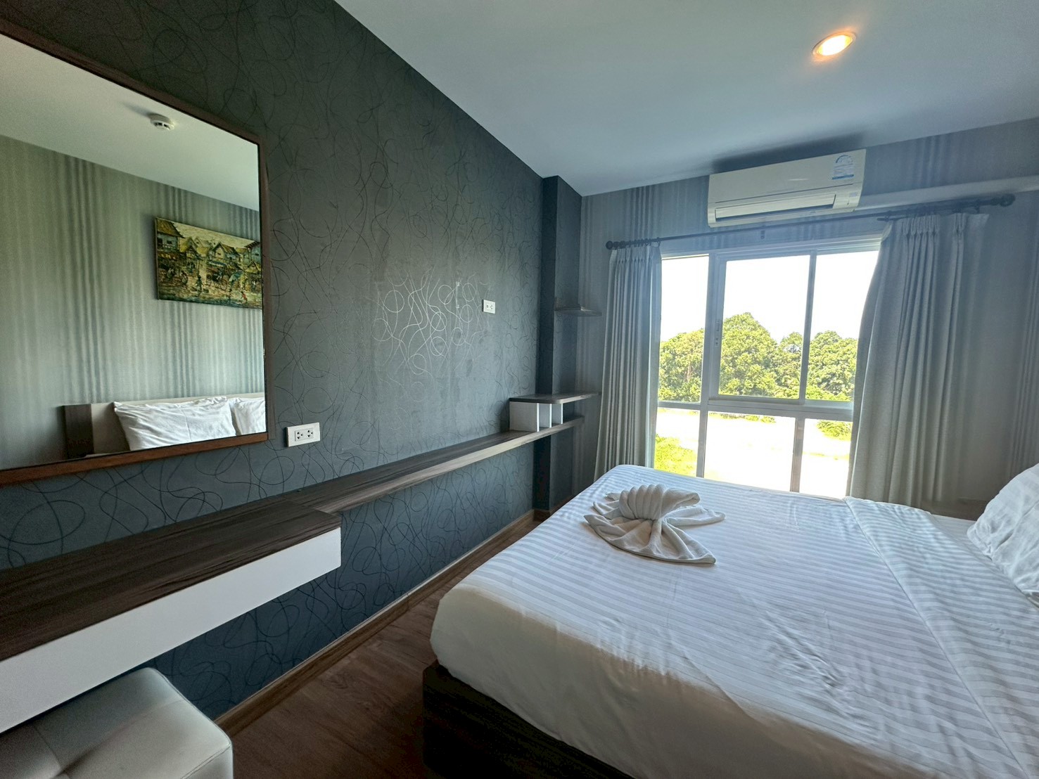 LINE_ALBUM_Sea condo14_260716_25