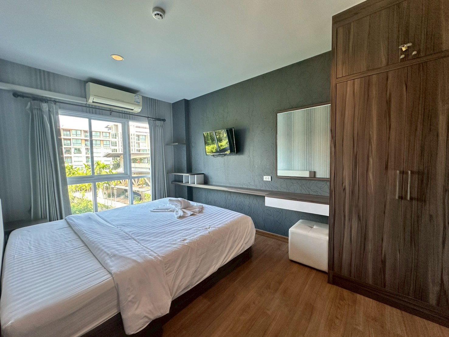 LINE_ALBUM_Sea condo14_260716_33
