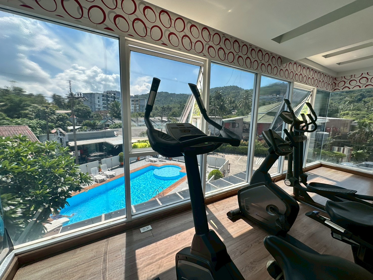 LINE_ALBUM_Sea condo14_260716_4