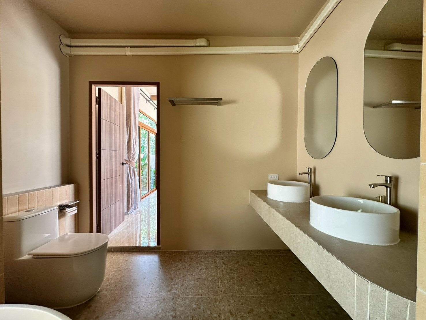 LINE_ALBUM_Fern Makkro Villa_260902_45