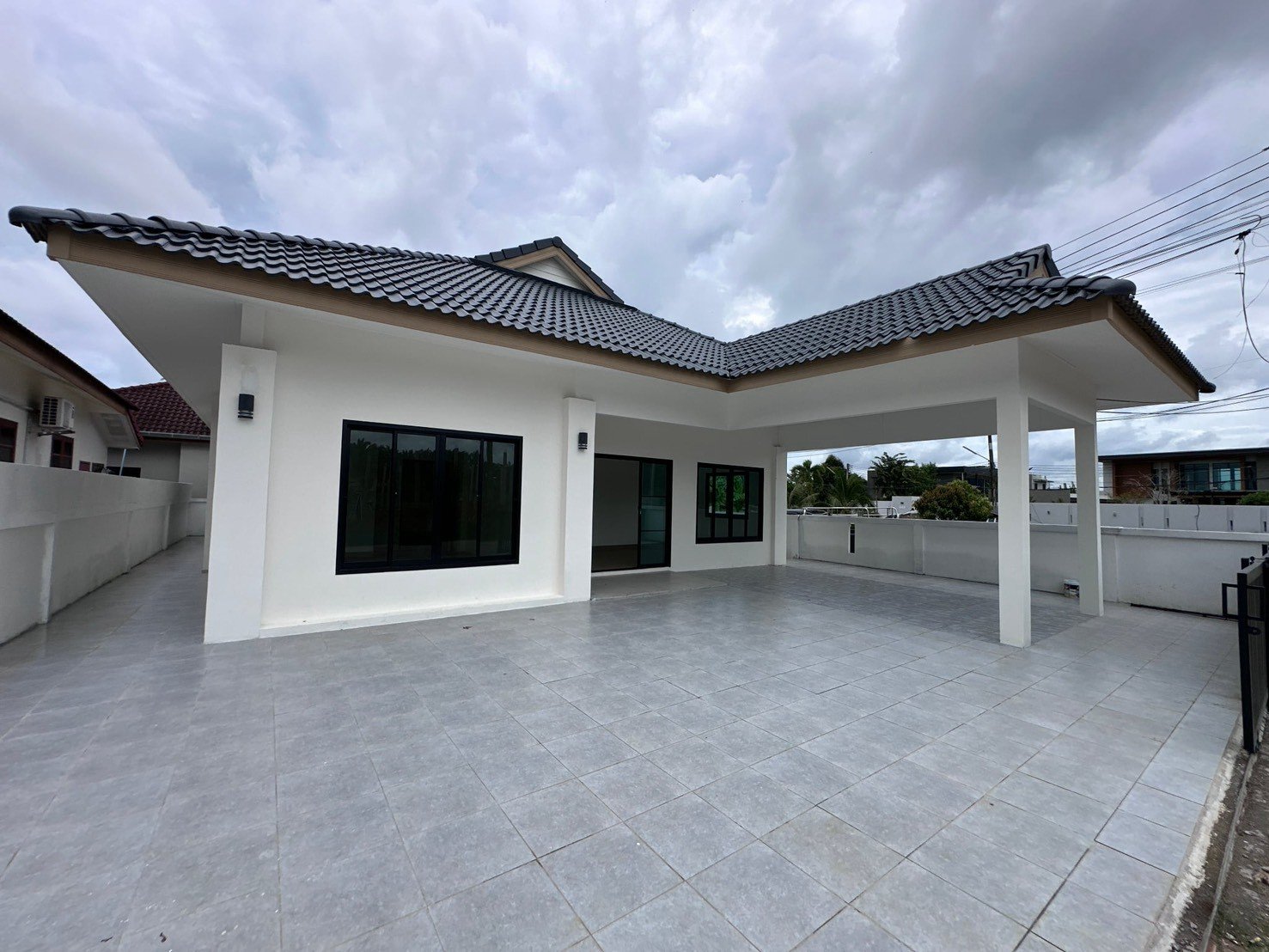 LINE_ALBUM_Single-Storey Corner House for Sale in Krabi Town_260918_14