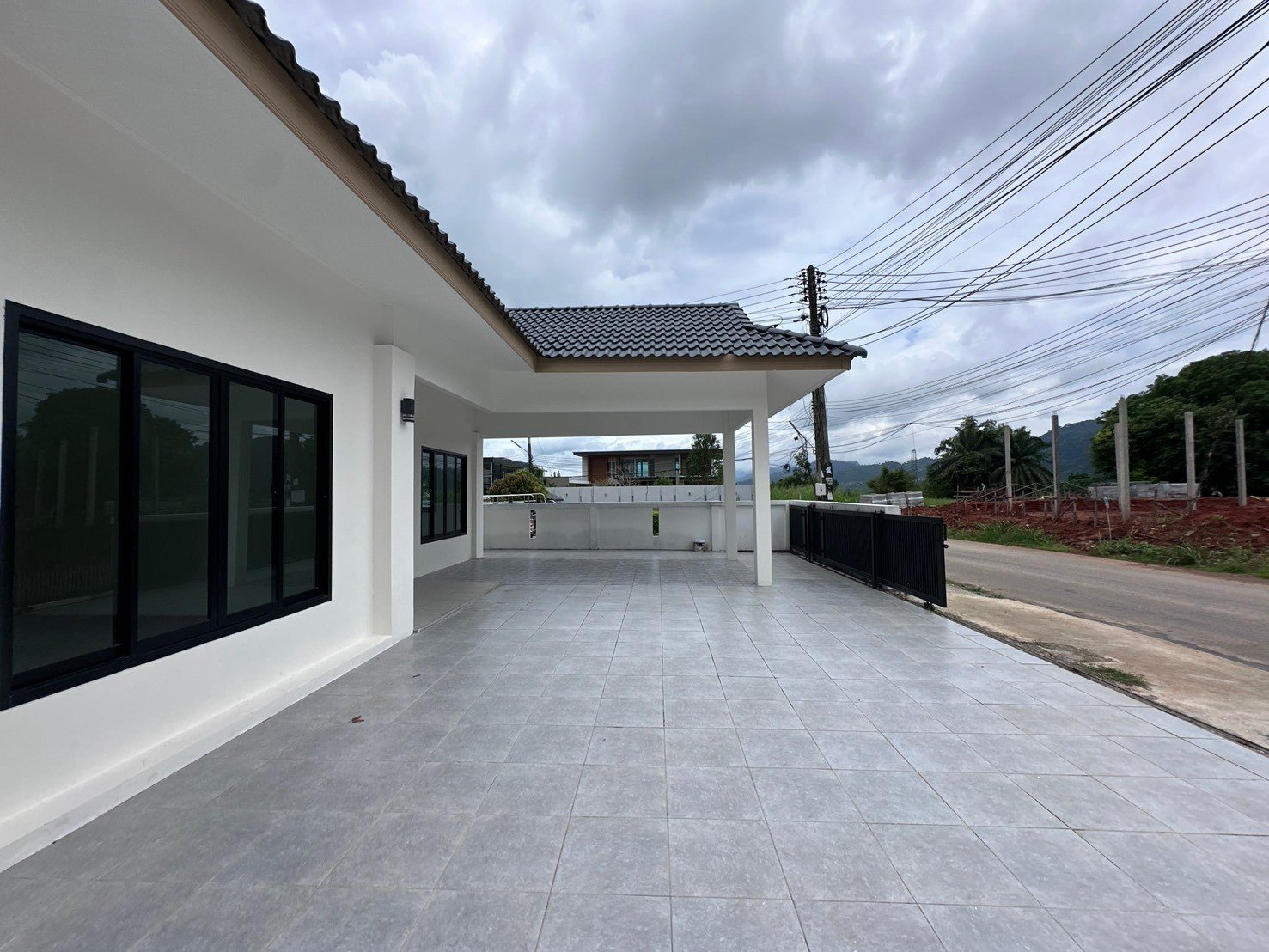 LINE_ALBUM_Single-Storey Corner House for Sale in Krabi Town_260918_22