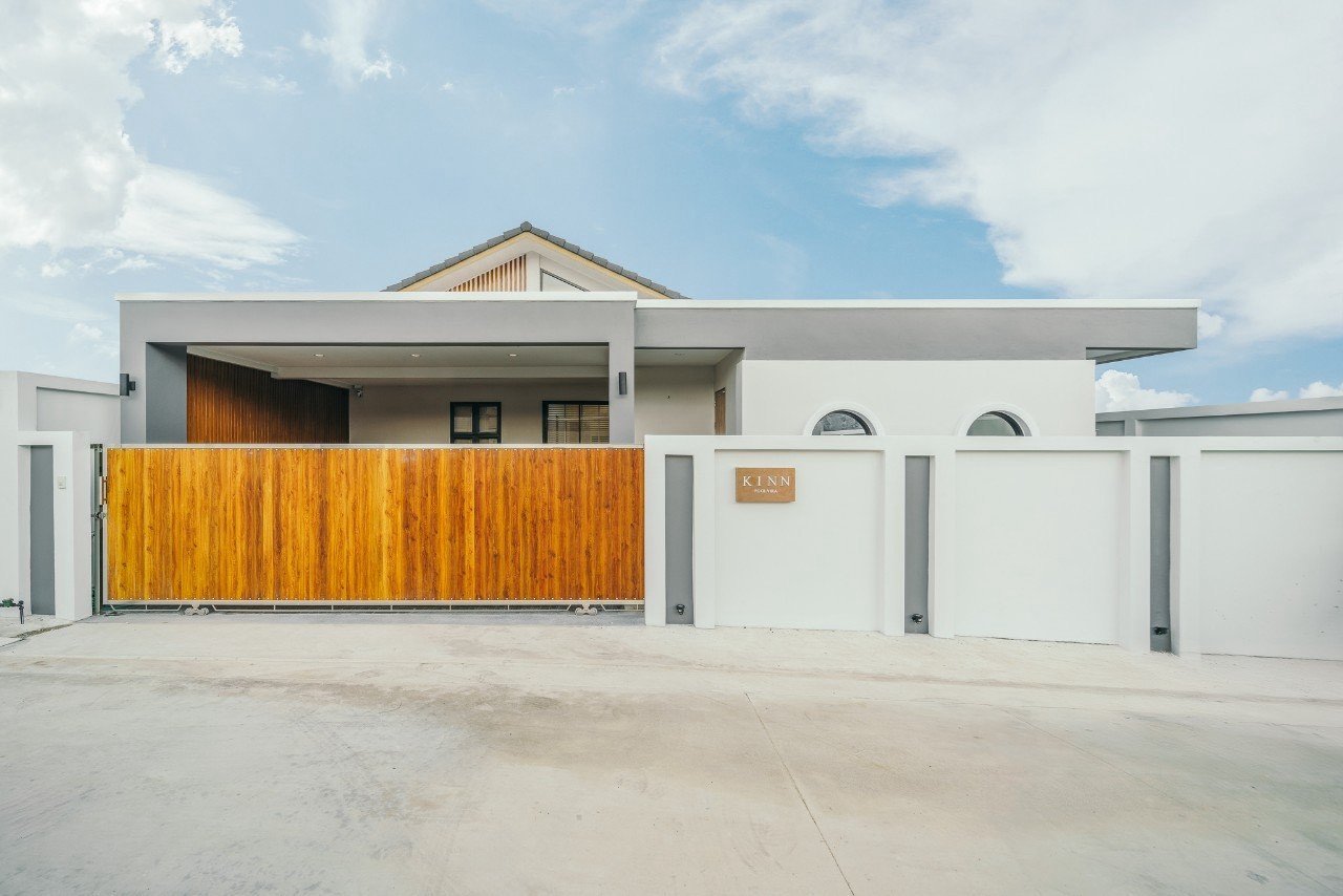 LINE_ALBUM_Kinn pool villa 8.9_261008_53